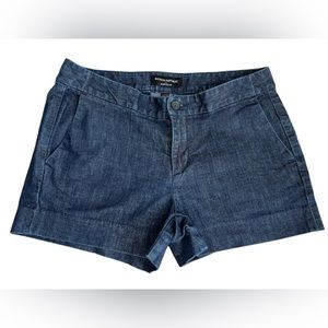 Banana Republic Hampton Fit Shorts. Size 26/2.
